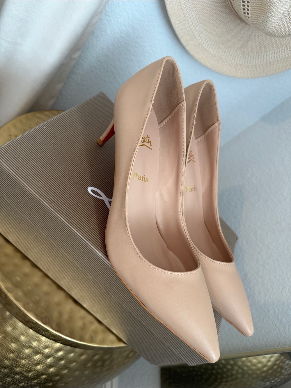 HIGH COPY CLoubs Blush Nude Leather Pointed Toe Kitten Heel Pumps - Sz 41